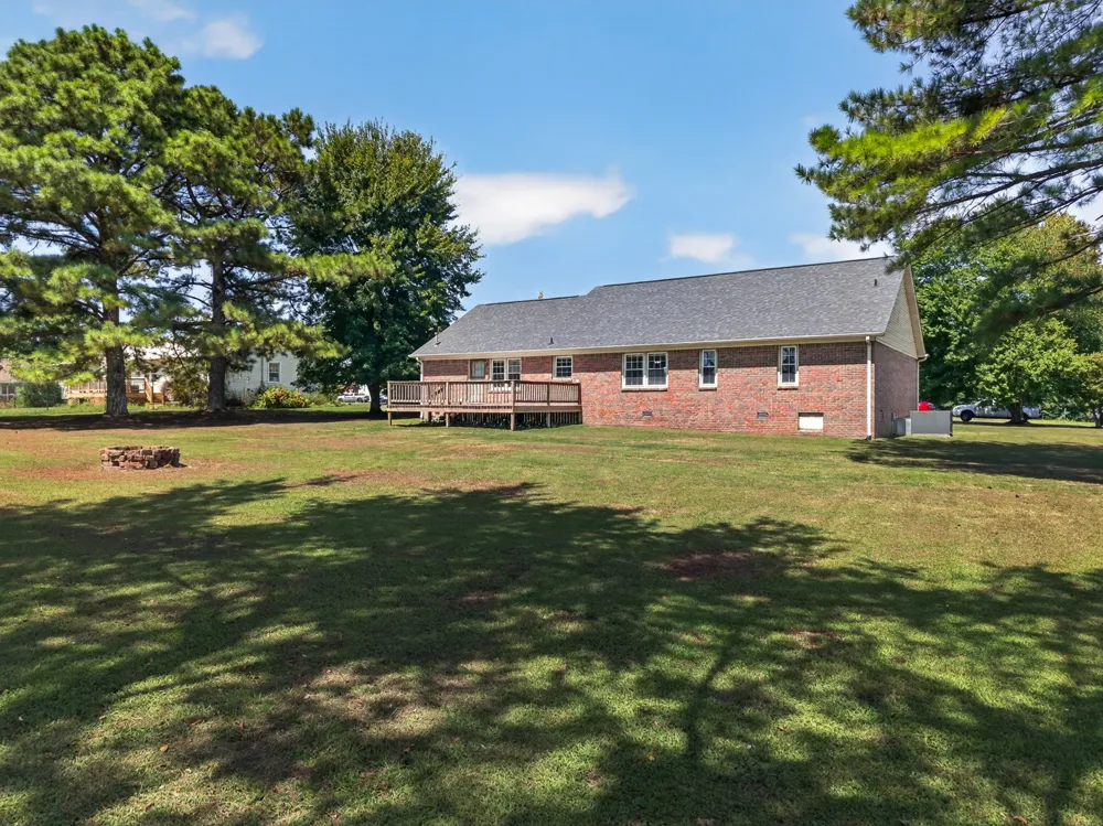 4023 Belle Orchard Dr Fayetteville, TN 37334