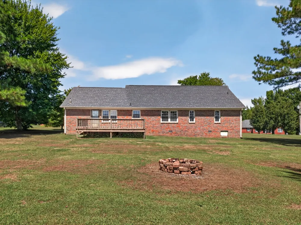 4023 Belle Orchard Dr Fayetteville, TN 37334