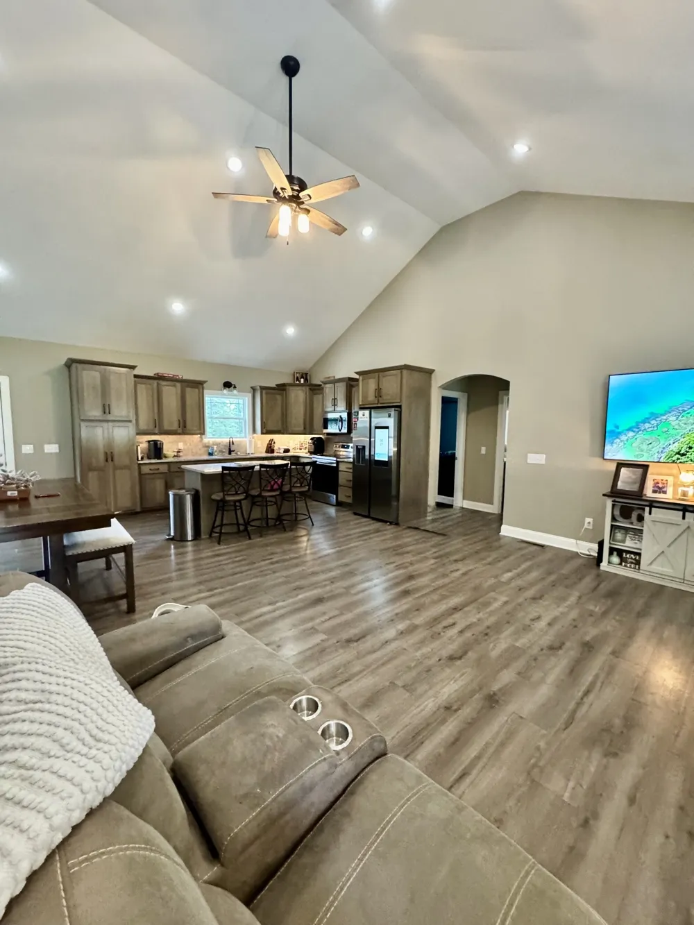 180 Mockingbird Ln Hartsville, TN 37074