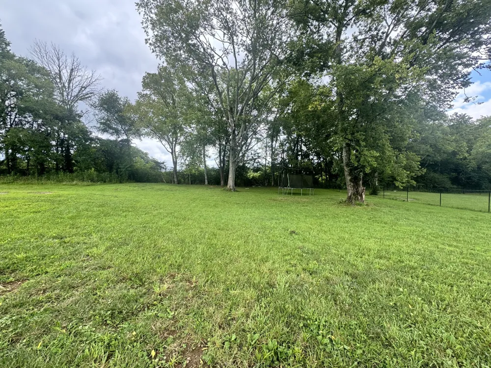 180 Mockingbird Ln Hartsville, TN 37074