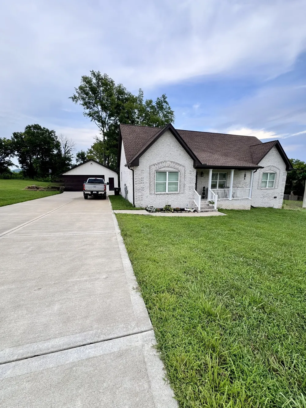 180 Mockingbird Ln Hartsville, TN 37074