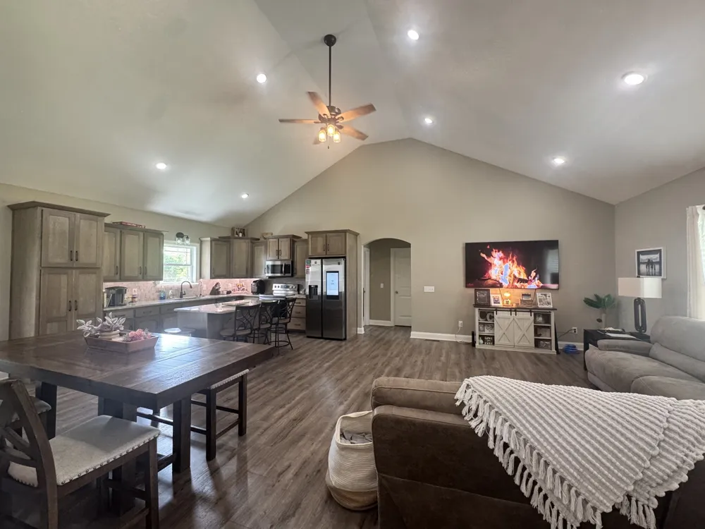 180 Mockingbird Ln Hartsville, TN 37074