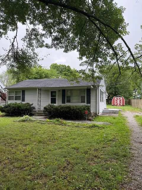 137 North St Portland, TN 37148