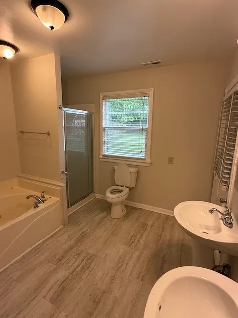 137 North St Portland, TN 37148