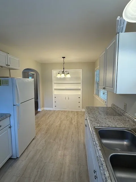 137 North St Portland, TN 37148