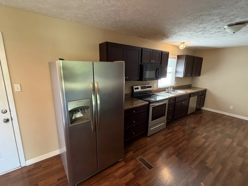2128 Lambert Dr Westmoreland, TN 37186