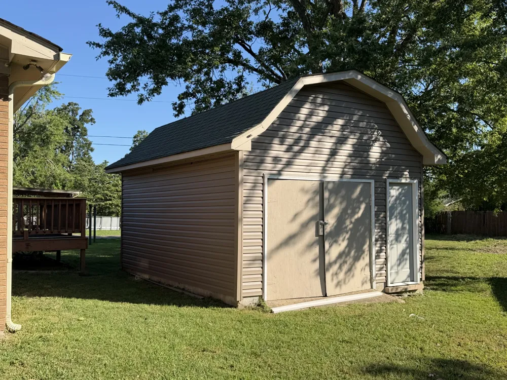 2128 Lambert Dr Westmoreland, TN 37186