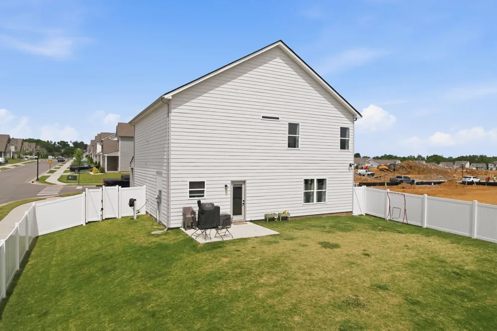 500 Charing Cross Dr Lebanon, TN 37087