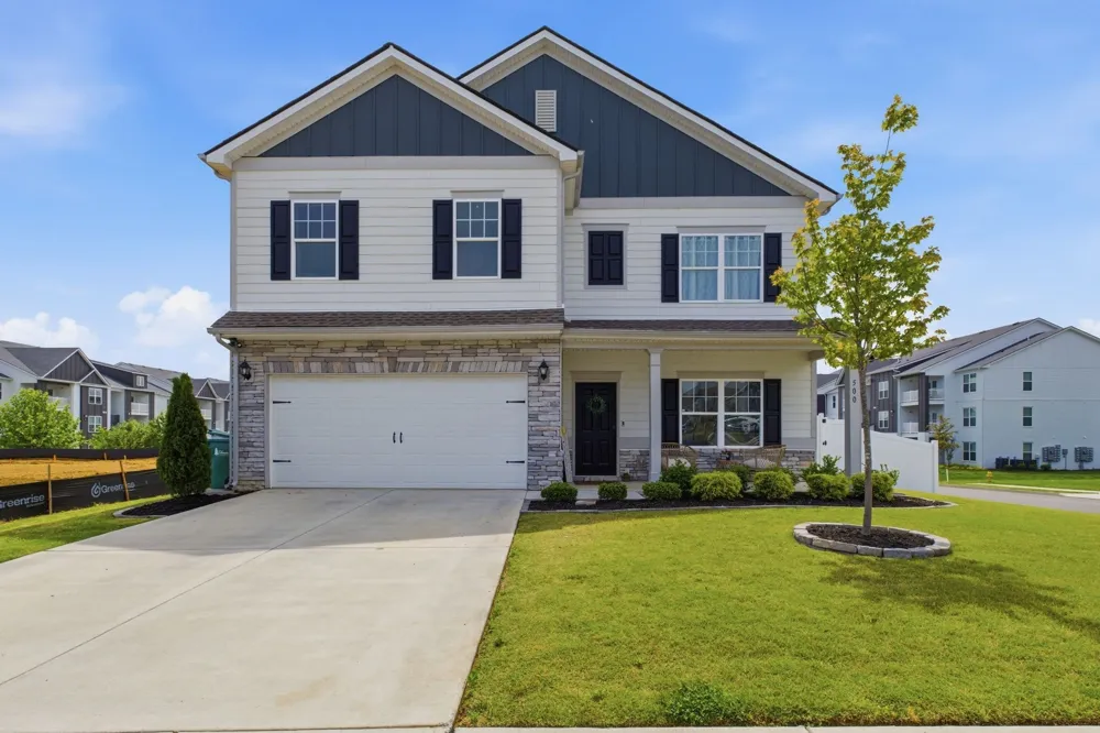 500 Charing Cross Dr Lebanon, TN 37087