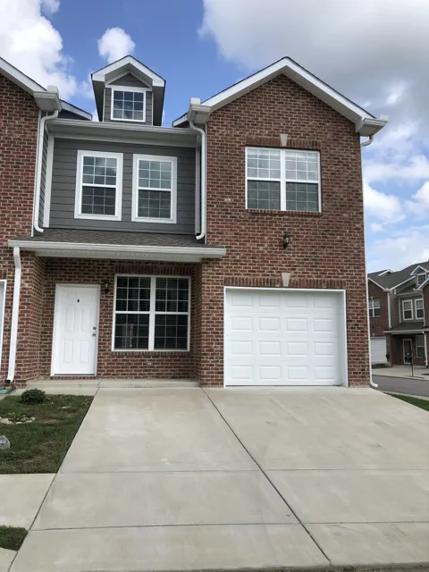 1305 Villa Cir