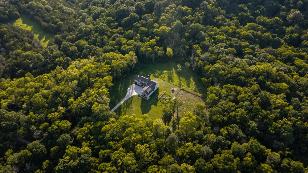 1489 Old Tva Rd Columbia, TN 38401