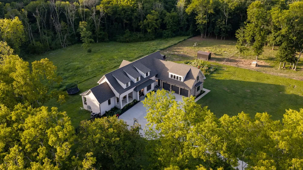 1489 Old Tva Rd Columbia, TN 38401