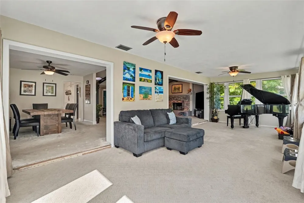12080 66TH AVENUE Seminole, FL 33772