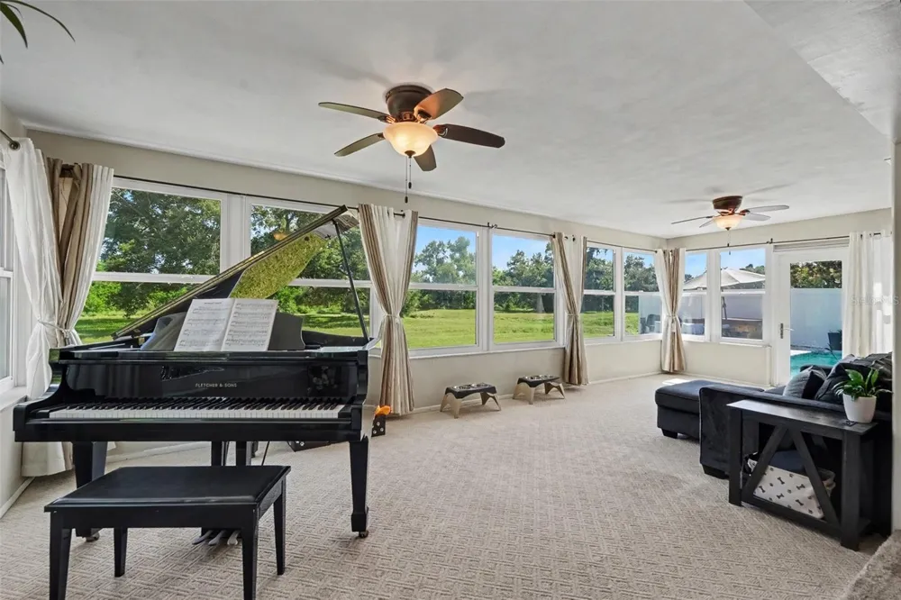 12080 66TH AVENUE Seminole, FL 33772