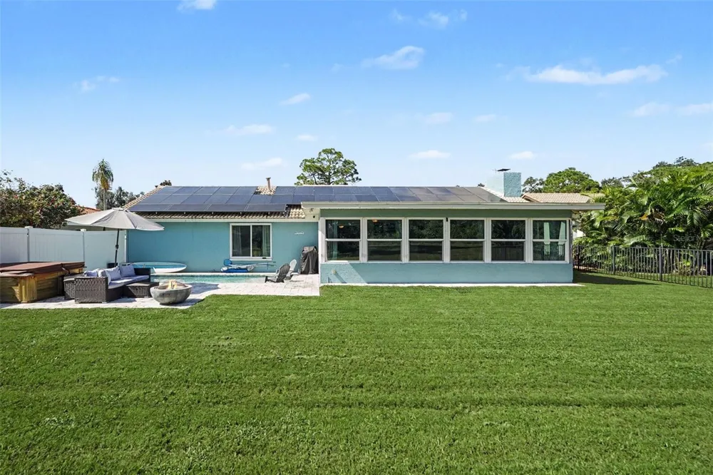 12080 66TH AVENUE Seminole, FL 33772