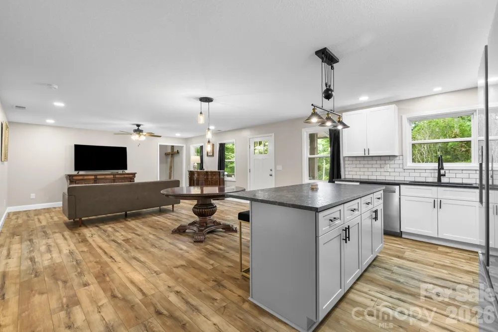 431 Judds Trail Franklin, NC 28734