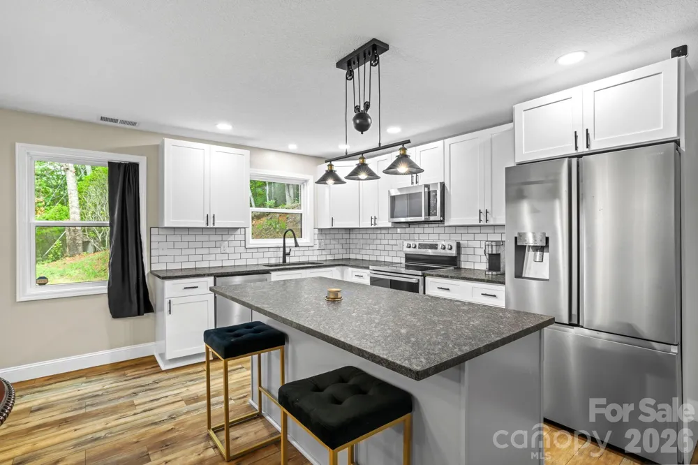 431 Judds Trail Franklin, NC 28734