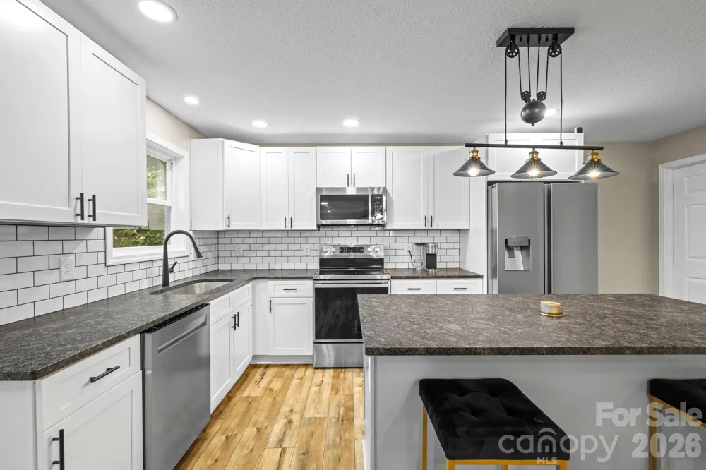 431 Judds Trail Franklin, NC 28734