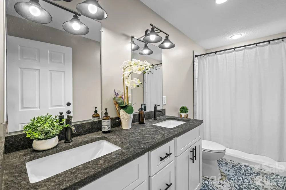 431 Judds Trail Franklin, NC 28734
