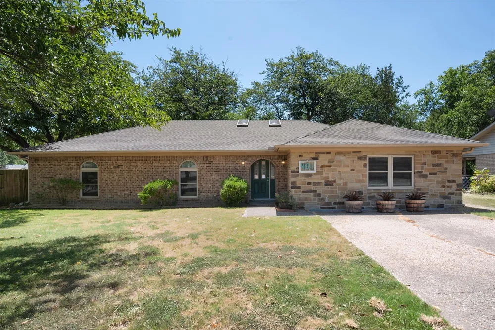 401 Hutson Drive Corsicana, TX 75110
