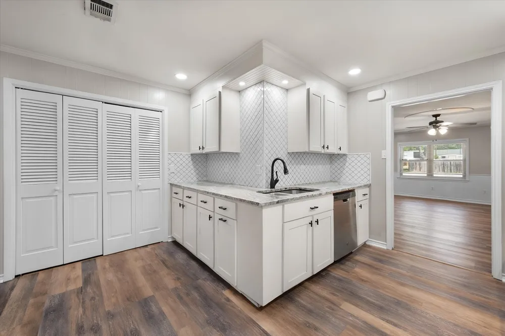 401 Hutson Drive Corsicana, TX 75110