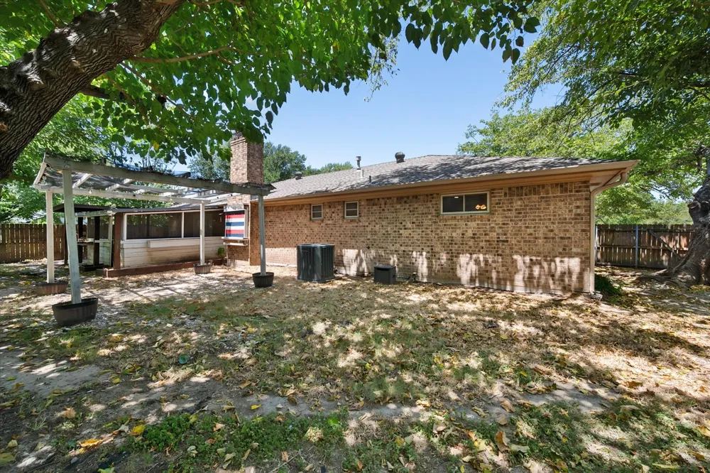 401 Hutson Drive Corsicana, TX 75110