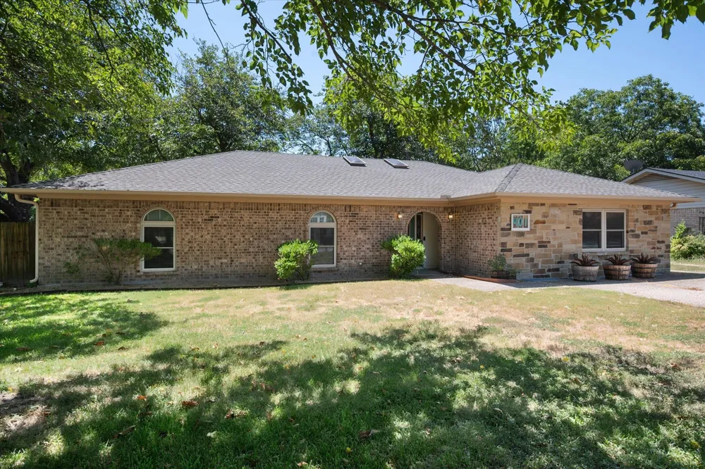 401 Hutson Drive Corsicana, TX 75110