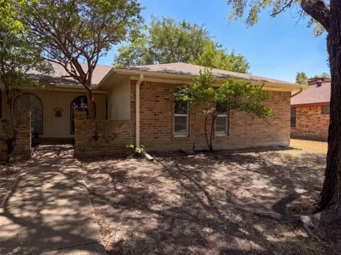 4824 Berridge Lane