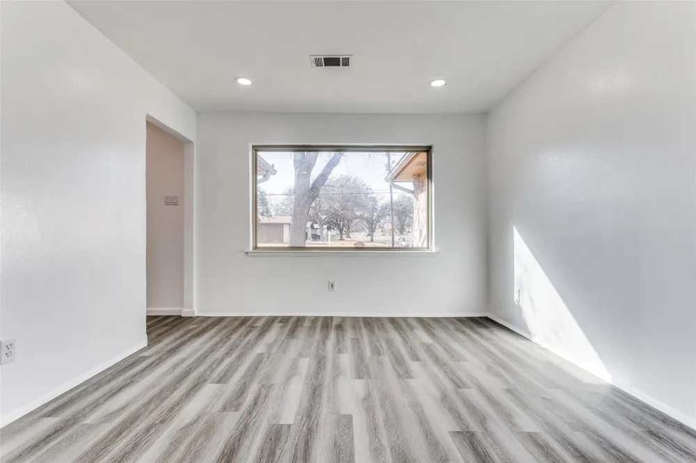 1606 W Shore Drive Richardson, TX 75080