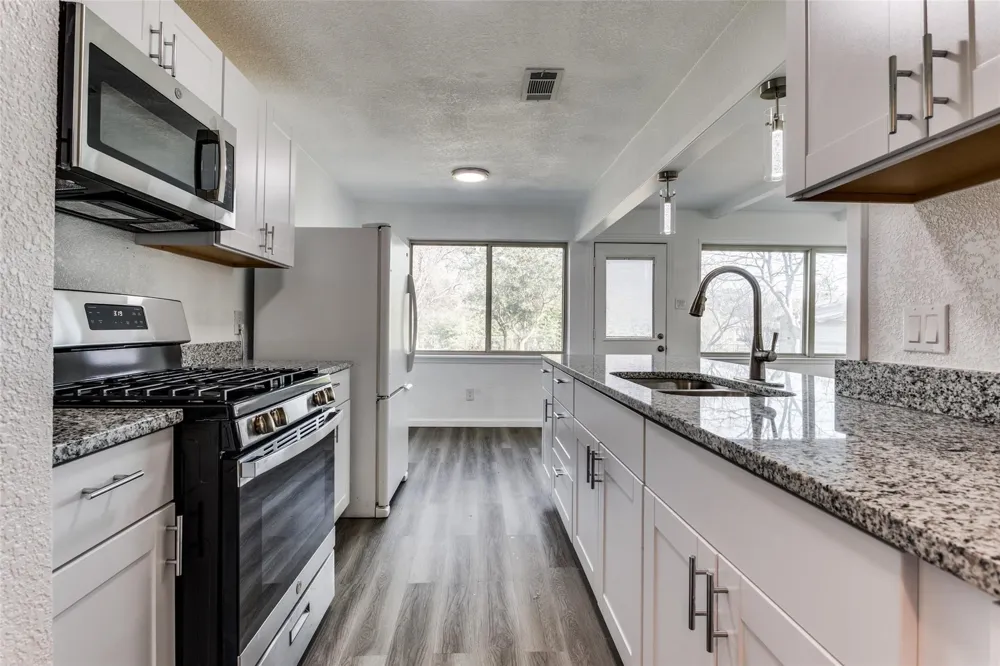 1606 W Shore Drive Richardson, TX 75080