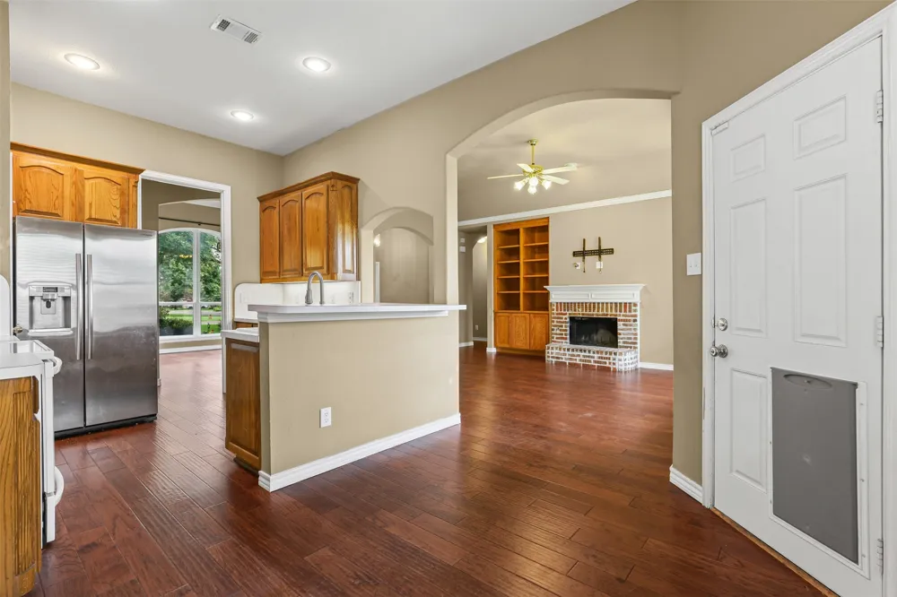 1612 Twin Oaks Drive Cleburne, TX 76033