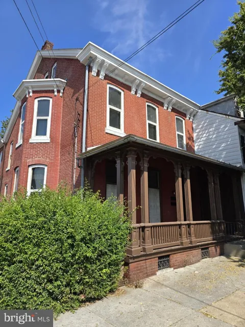 1017 CHESTNUT STREET