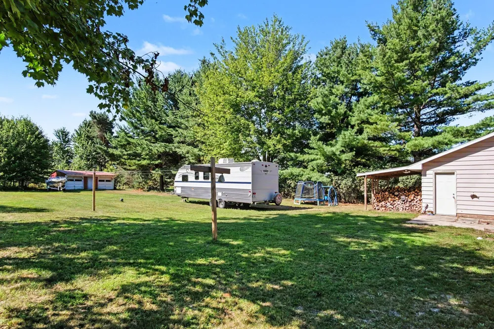 8151 Marvin Road Holton, MI 49425