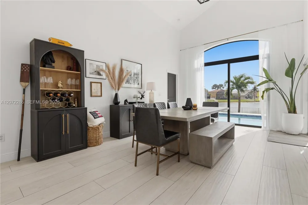 226 SW 180th Ave Pembroke Pines, FL 33029