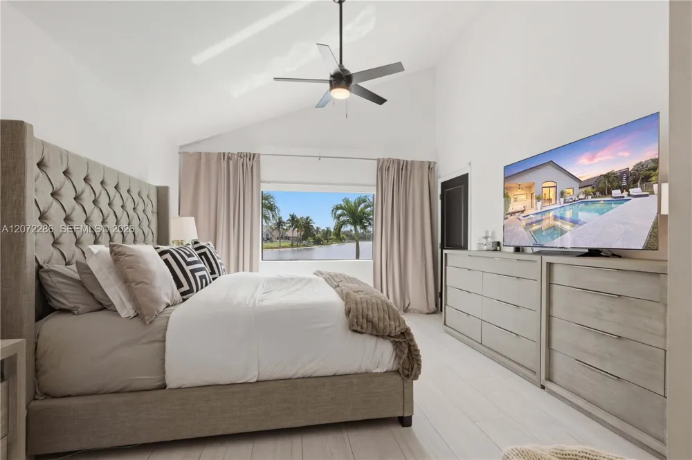 226 SW 180th Ave Pembroke Pines, FL 33029