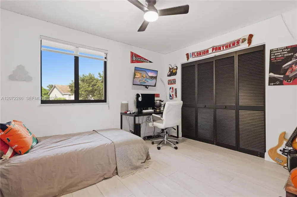 226 SW 180th Ave Pembroke Pines, FL 33029