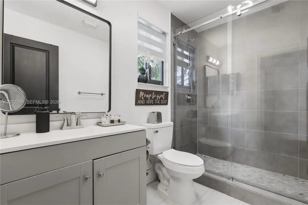 226 SW 180th Ave Pembroke Pines, FL 33029