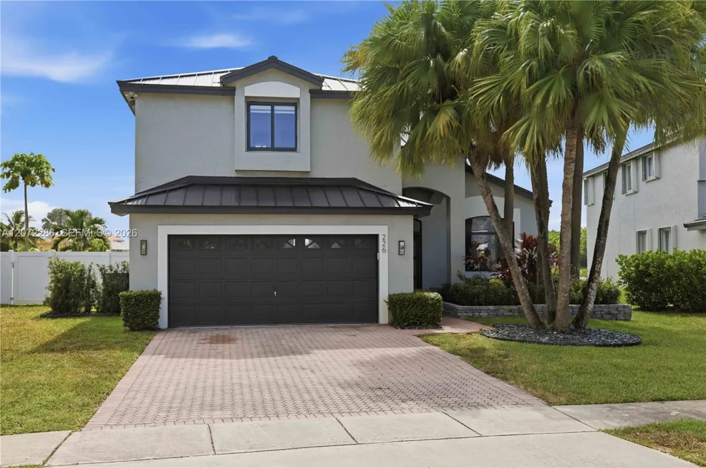 226 SW 180th Ave Pembroke Pines, FL 33029