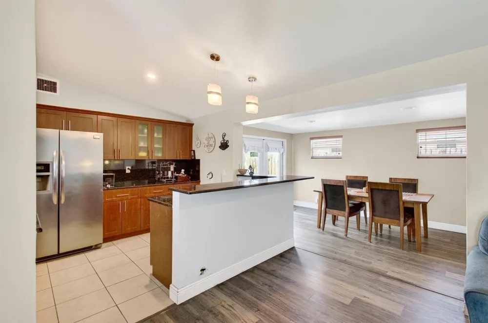 2521 Myrica Road West Palm Beach, FL 33406