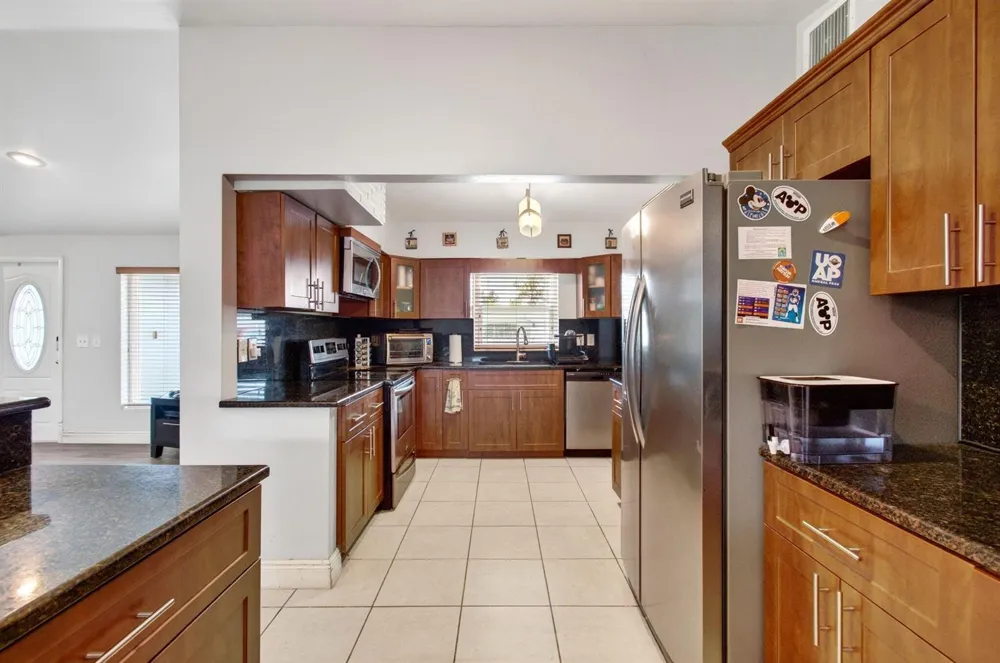 2521 Myrica Road West Palm Beach, FL 33406