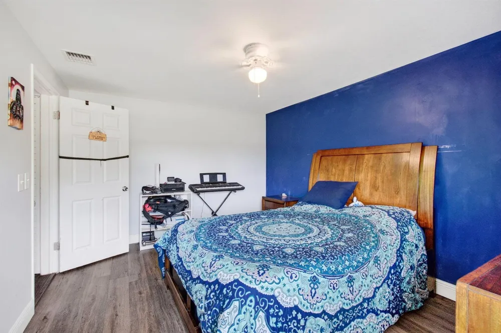 2521 Myrica Road West Palm Beach, FL 33406