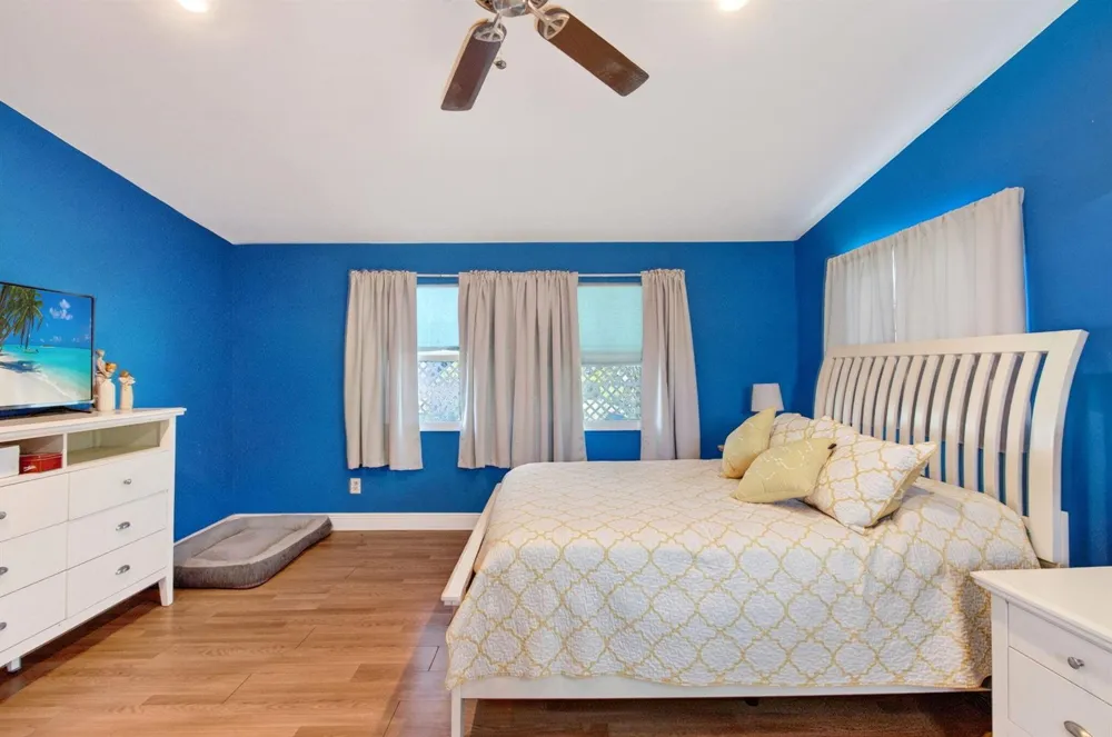 2521 Myrica Road West Palm Beach, FL 33406