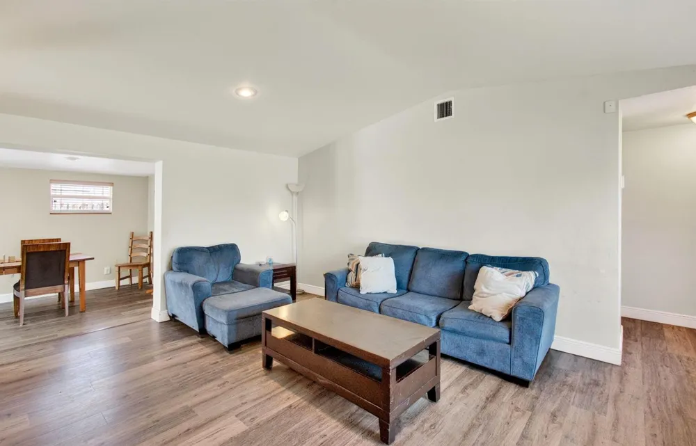 2521 Myrica Road West Palm Beach, FL 33406