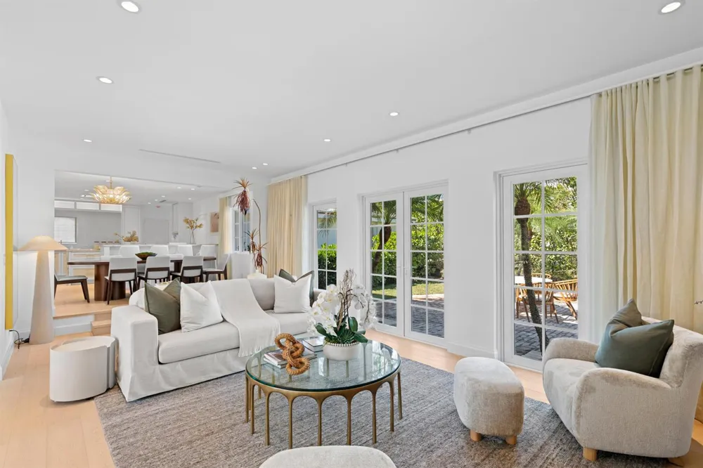 257 Via Linda Palm Beach, FL 33480