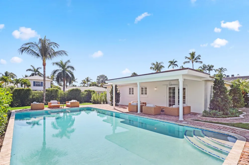 257 Via Linda Palm Beach, FL 33480