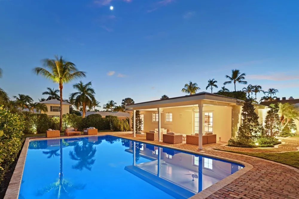 257 Via Linda Palm Beach, FL 33480