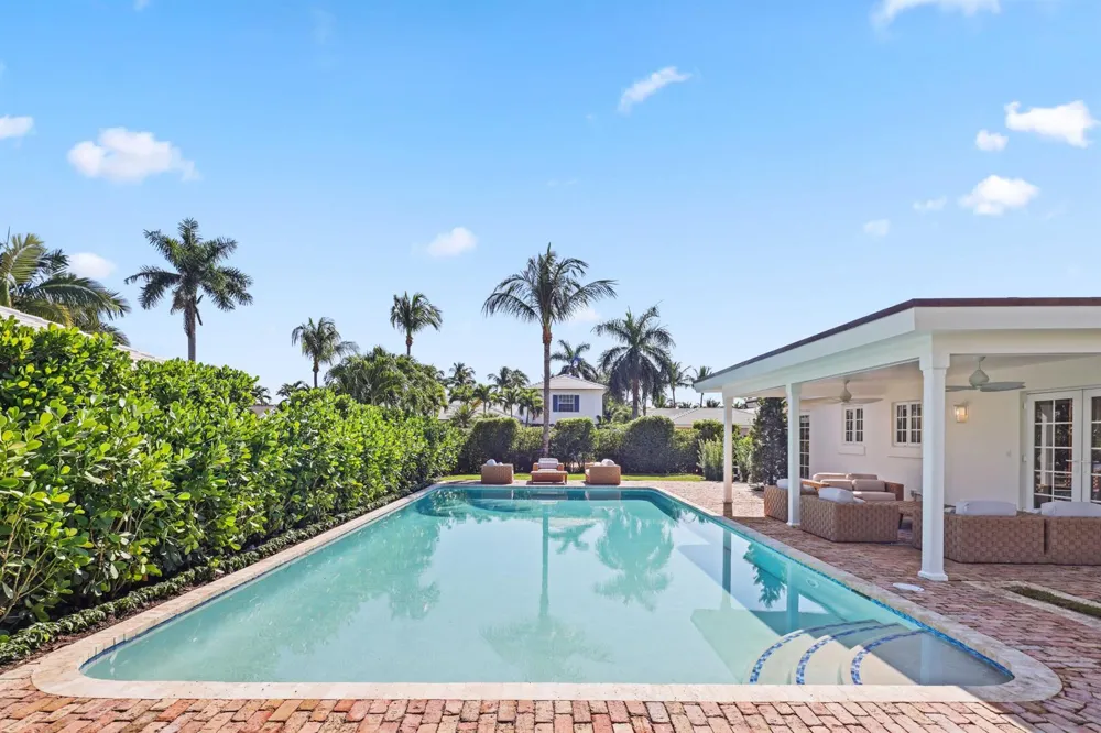 257 Via Linda Palm Beach, FL 33480