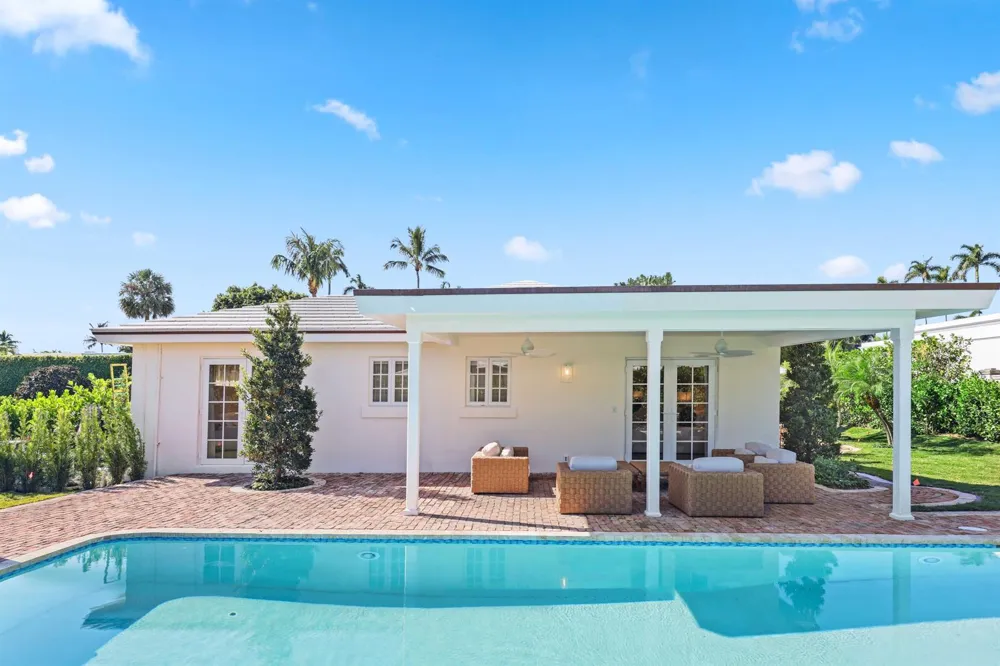 257 Via Linda Palm Beach, FL 33480