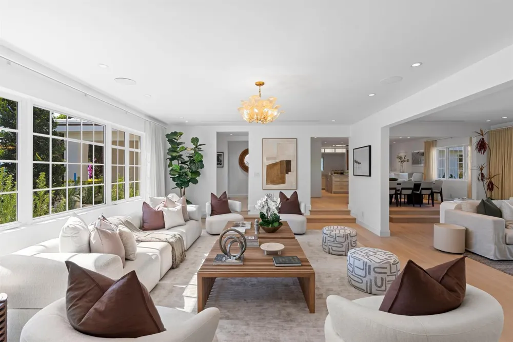 257 Via Linda Palm Beach, FL 33480