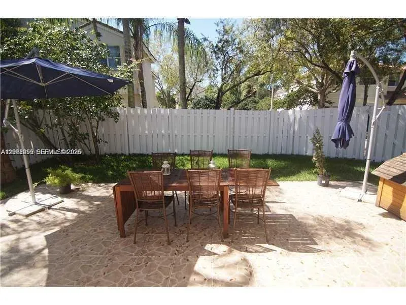 882 Garnet Cir #882 Weston, FL 33326